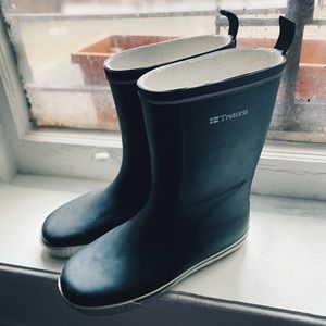 Tretorn rain boots